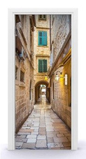 Naklejka na drzwi - Alejka z latarniami 0655