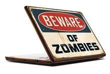 Naklejka na laptopa - Uwaga zombi 0213