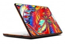 Naklejka na laptopa - Barwne pióra 0173