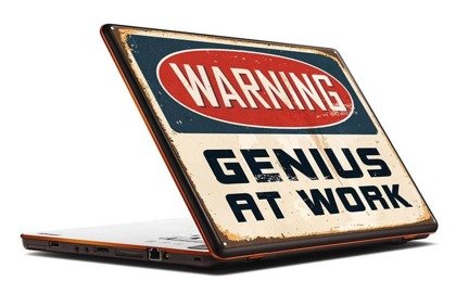 Naklejka na laptopa - Uwaga geniusz 0212